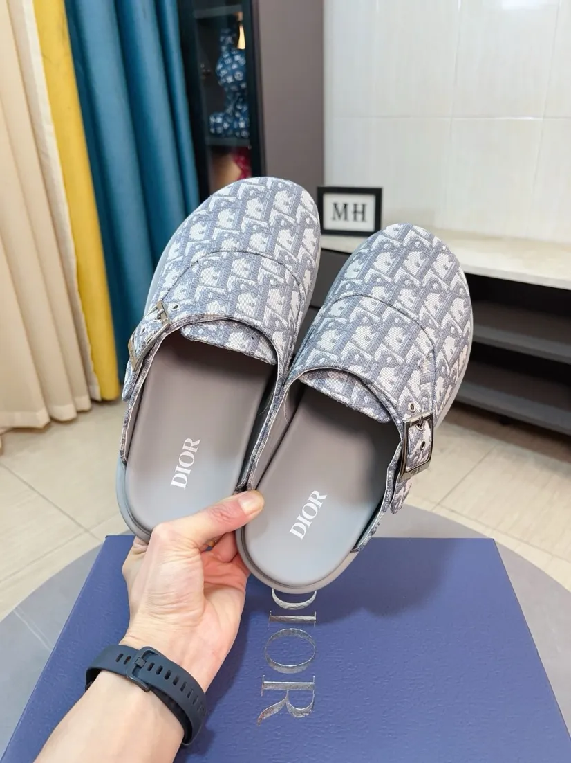 Men's shoes 💰380🌸🌸【Dior】Top purchasing agent 🇮🇹 Di Street Male God half drag counter synchronization, uppers imported from Italy with D logo fabric, high-quality complex splicing craftsmanship, soles: original soles specially provided by the original factory, exclusive event molded soles super comfortable, original factory single goods, 🔍🔍high quality, you can enter and exit the counter at will, welcome to compare, size number 38-45 (order 46)